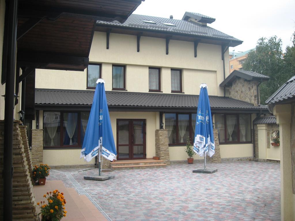 Shato Paradis Hotel Irpiň Exteriér fotografie